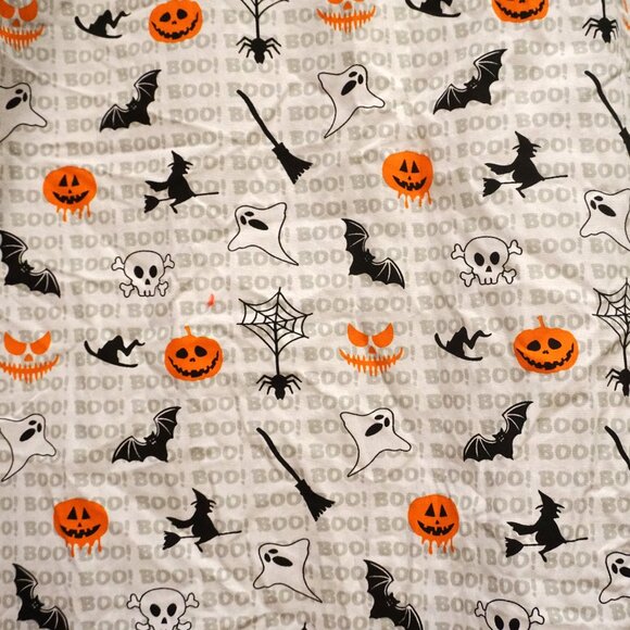 Eighth Avenue White with Gray Boo Halloween Print Button Up Shirt Men’s Medium - Picture 2 of 5